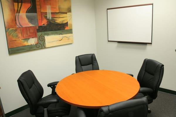 Conference Room 4 peoples