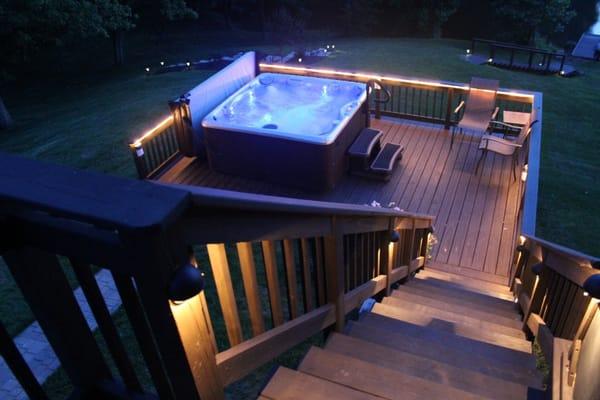 Hot Tub at Docs Lakeside Cabin