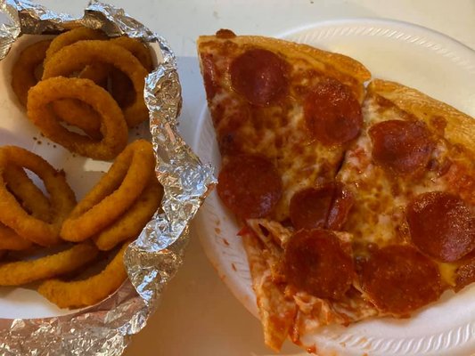 Pizza and onion rings, delicious!