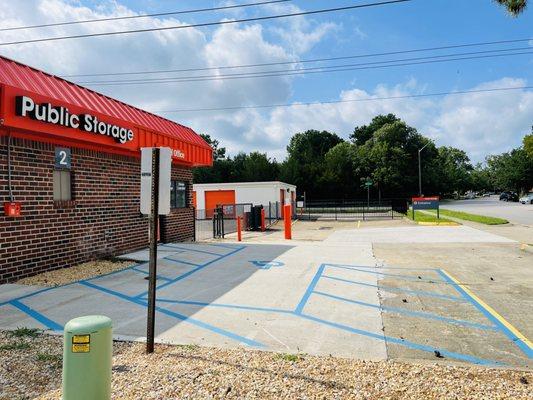 Store front & gate