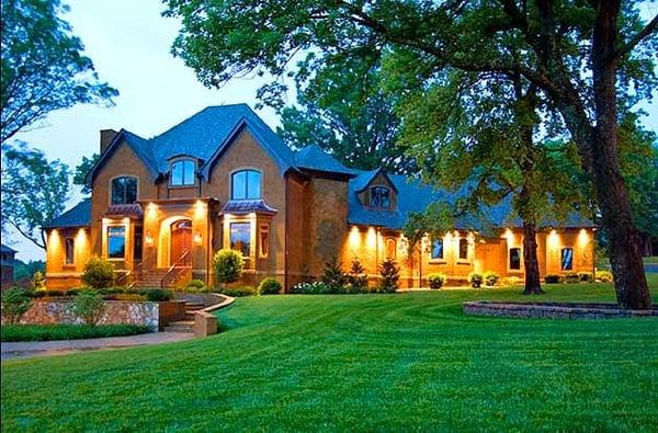 Check out luxury homes for sale in Brentwood