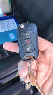 Hyundai and Kia remote keys made in Akron at The Keyless Shop at Sears chapel hill mall.