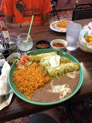 This plate looks good and it is a big plate of food