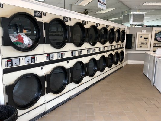 One wall of dryers.  .25 for 5 minutes.