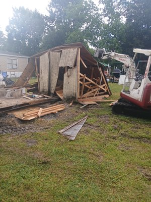 Demolition of unwanted shed.