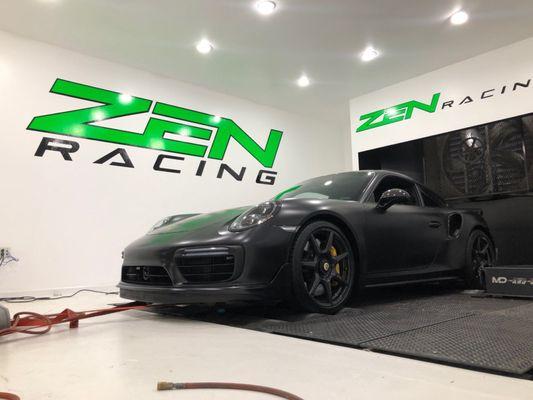 Porsche on our Dyno making some great power