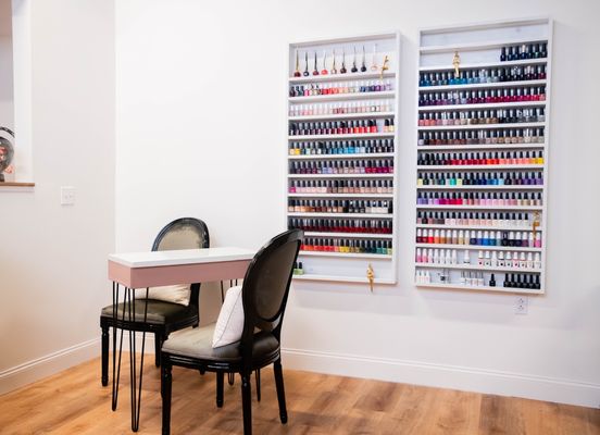 Manicure area