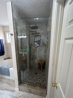 Frameless shower door