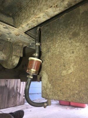 Fuel filter going to the generator