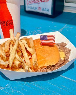 4th of July. Perfect all American lunch with a Smash Burger, fries and Coca Cola.