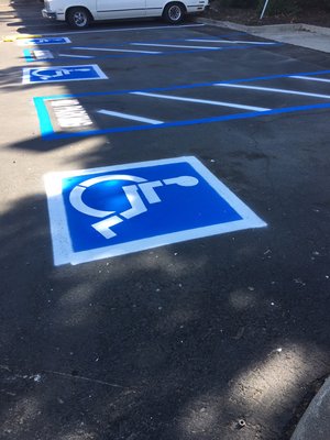 Pittsburg business Handicap markings & handicap walkway & stripes