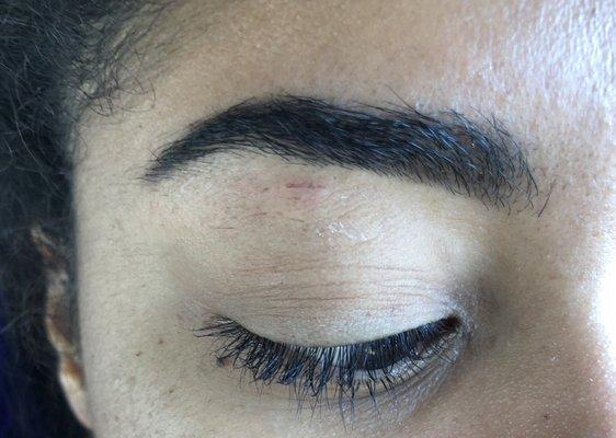 Pabis Eyebrows Threading