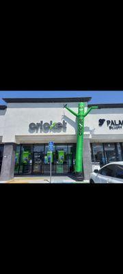 CRICKET WIRELESS  HAWTHORNE GIVING DISCOUNTS OFF ACTIVATIONS