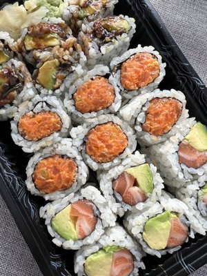 3 roll lunch special - Eel Avocado Roll, Spicy Crunch Salmon Roll, salmon avocado roll