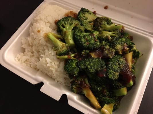 Broccoli with garlic sauce