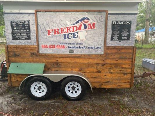 Freedom Ice serves authentic Hawaiian Shave Ice and is available for events and parties. Call us for further information @ (904) 438-9558.