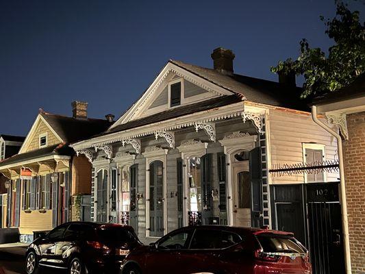 Madame LaVeau's residence - Voodoo Central