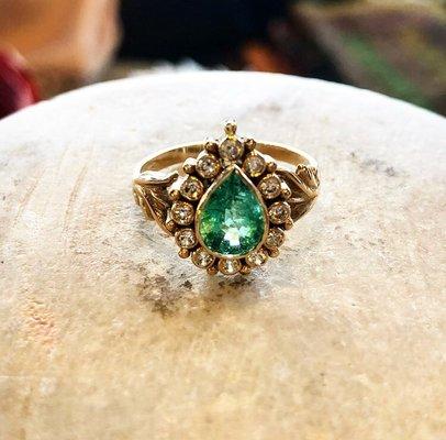 Emerald, Diamond and 18k Gold Ring.