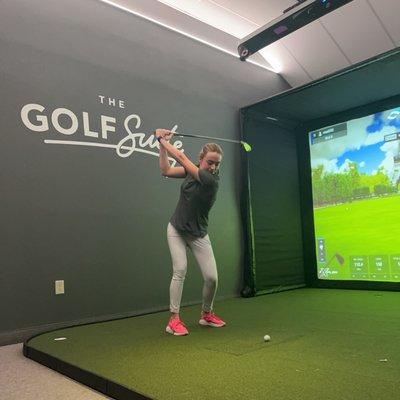 Indoor golf simulator in Dallas / Addison area