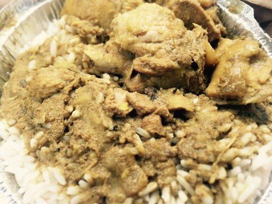 Small Curry Chicken with White Rice $8.00