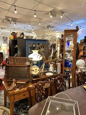 Get lost in antique heaven