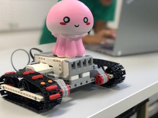 Summer Camp robot rides are easy to for kids to code at HackShack