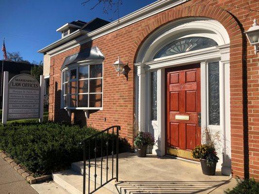 Exterior view of Law Office of Trent Harris