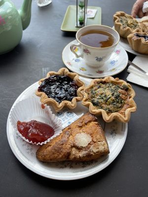 Afternoon tea plate