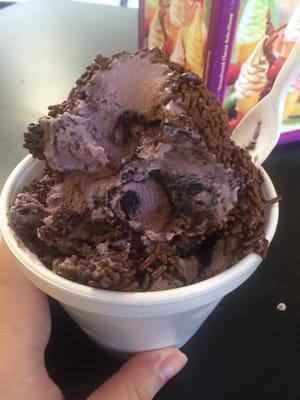 Phantomberry is such yum! Black raspberry with fudge and cookie dough