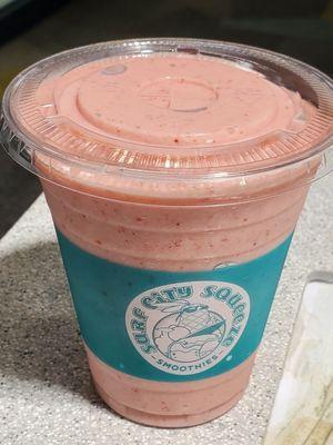 Low-cal chocolate covered strawberry smoothie