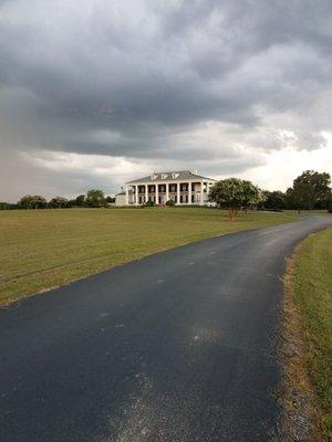 View on entry if the mansion.