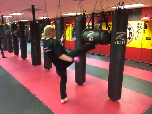 Women Kickboxing