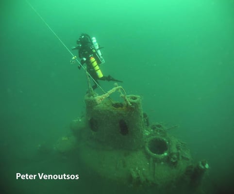 The U853 on a great Viz Day Pete Venoutsos took this awesome photo of the coning tower.