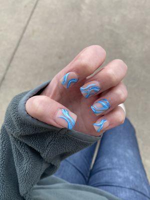 The nails I got. (I asked for blue)