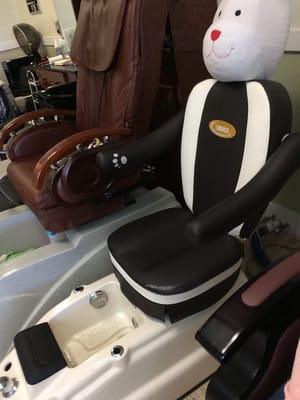 They have a kid's spa chair