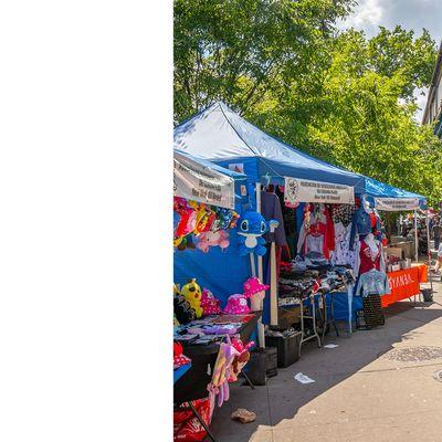 Remember to shop at the blue tents! All of the vendors that are part of the Corona Plaza Market sell in the easy-to-spot Blue Tents