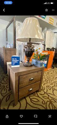 End table with lamp