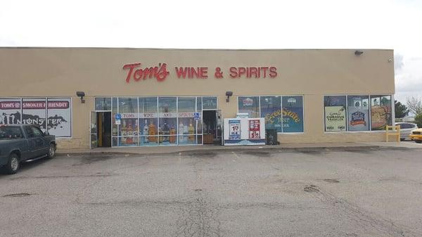 Tom's Wine & Spirits