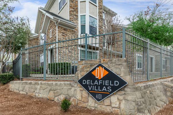 Delafield Villas