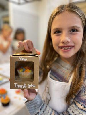 Kids Design Their Own Cupcakes To Eat and Take Home