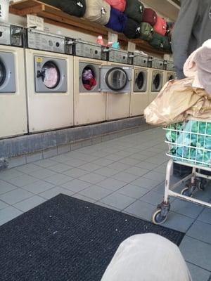 Cl Laundromat