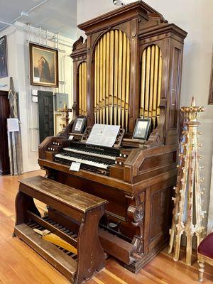 Organ in the museum.