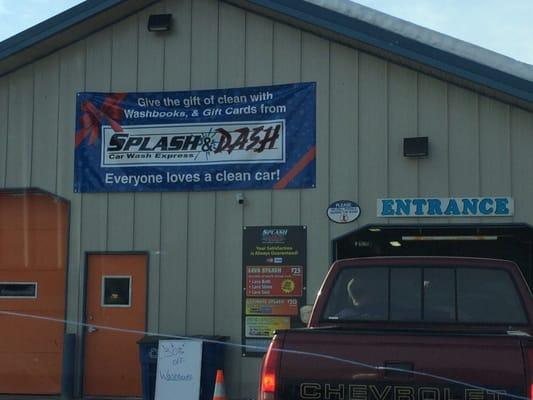 Fairbanks, Alaska - Splash'n Dash Car Wash