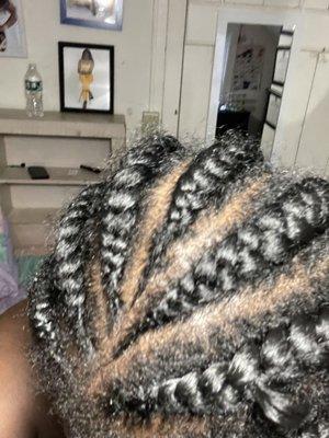 I had paid for 8 braids and she ugly fully did 7 braids. The way it hurts you might think it will last but no.