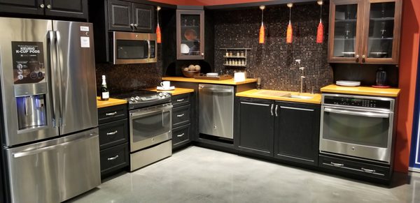 Custom kitchen consults are FREE! Call today.