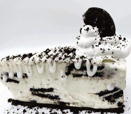 Cookies-N-Cream Cheesecake