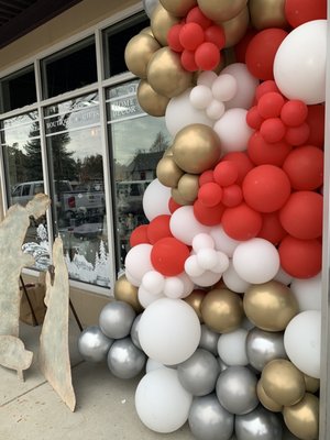 Super cute holiday pop up this weekend