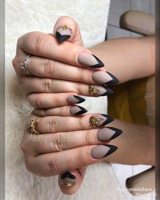 Matte nail polish and designs in St. Louis