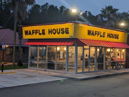 Waffle House, Baldwin