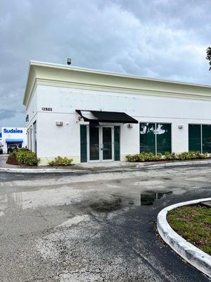 Green Dragon Cannabis - North Miami